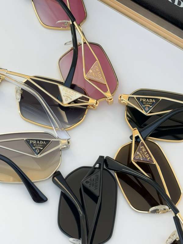 Picture of Prada Sunglasses _SKUfw55829793fw